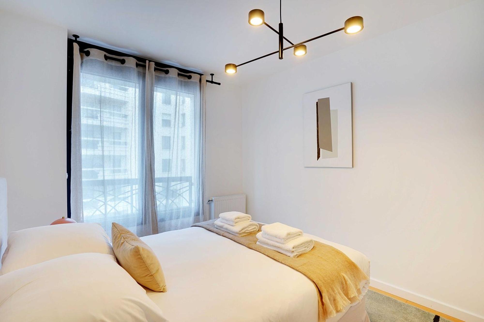 Raffinement Et Confort Dans Cette Residence A Levallois-Perret Exterior foto