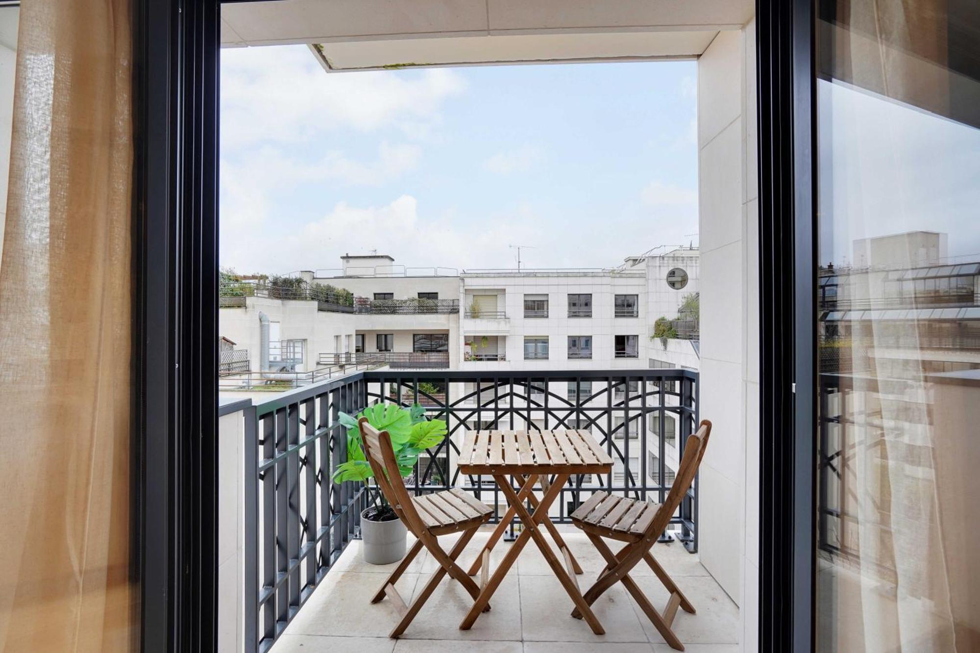 Raffinement Et Confort Dans Cette Residence A Levallois-Perret Exterior foto