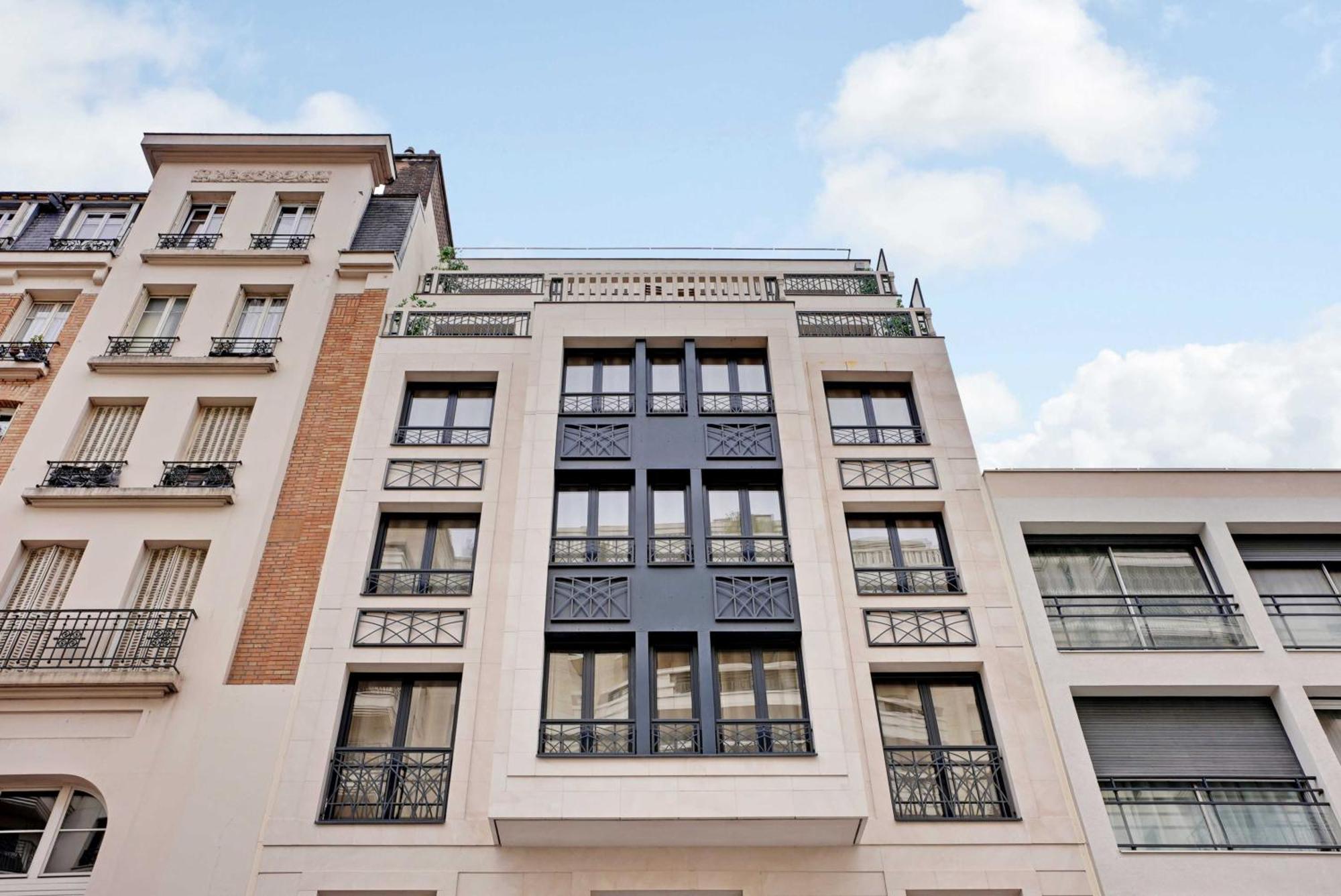 Raffinement Et Confort Dans Cette Residence A Levallois-Perret Exterior foto