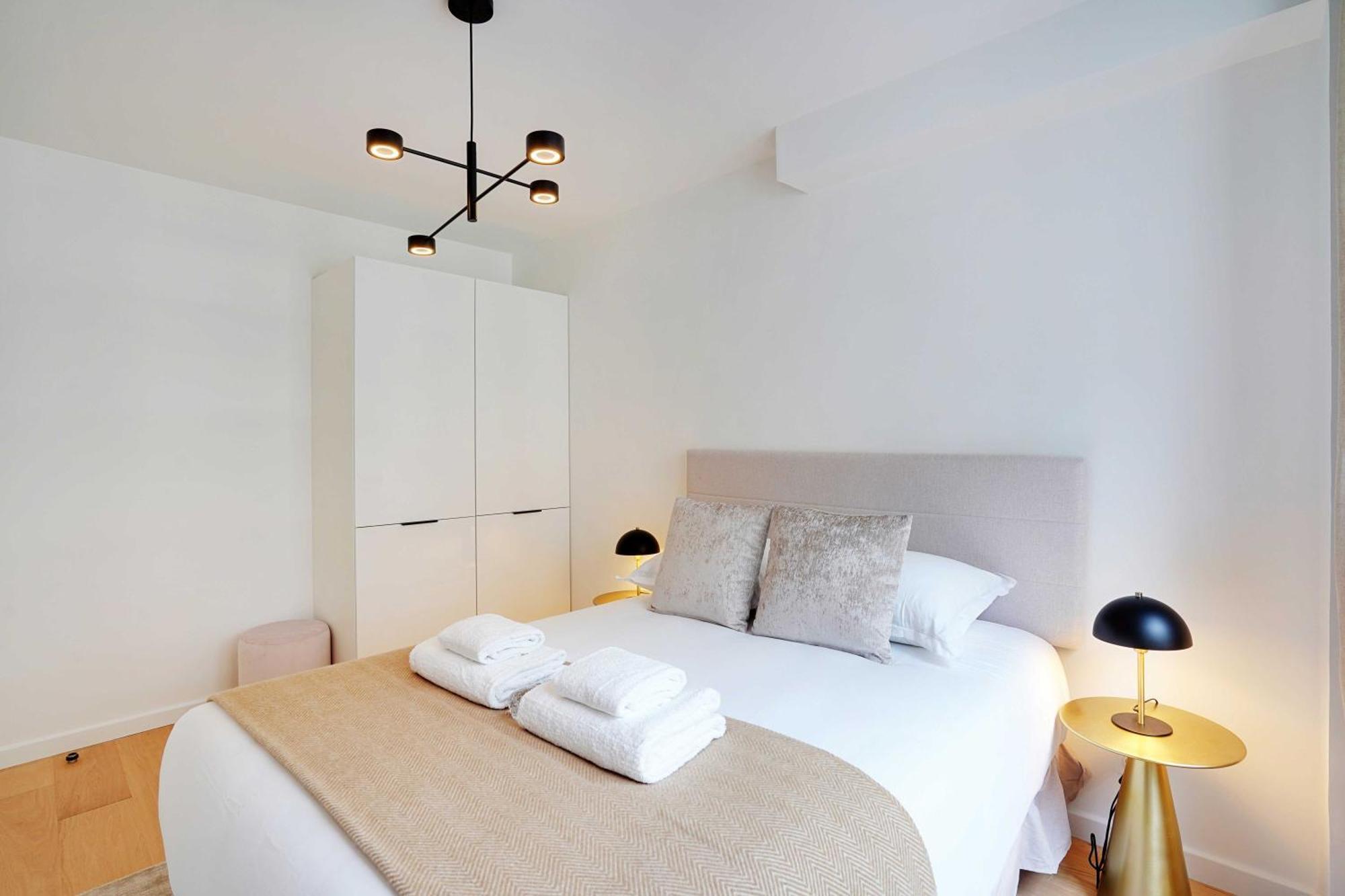 Raffinement Et Confort Dans Cette Residence A Levallois-Perret Exterior foto